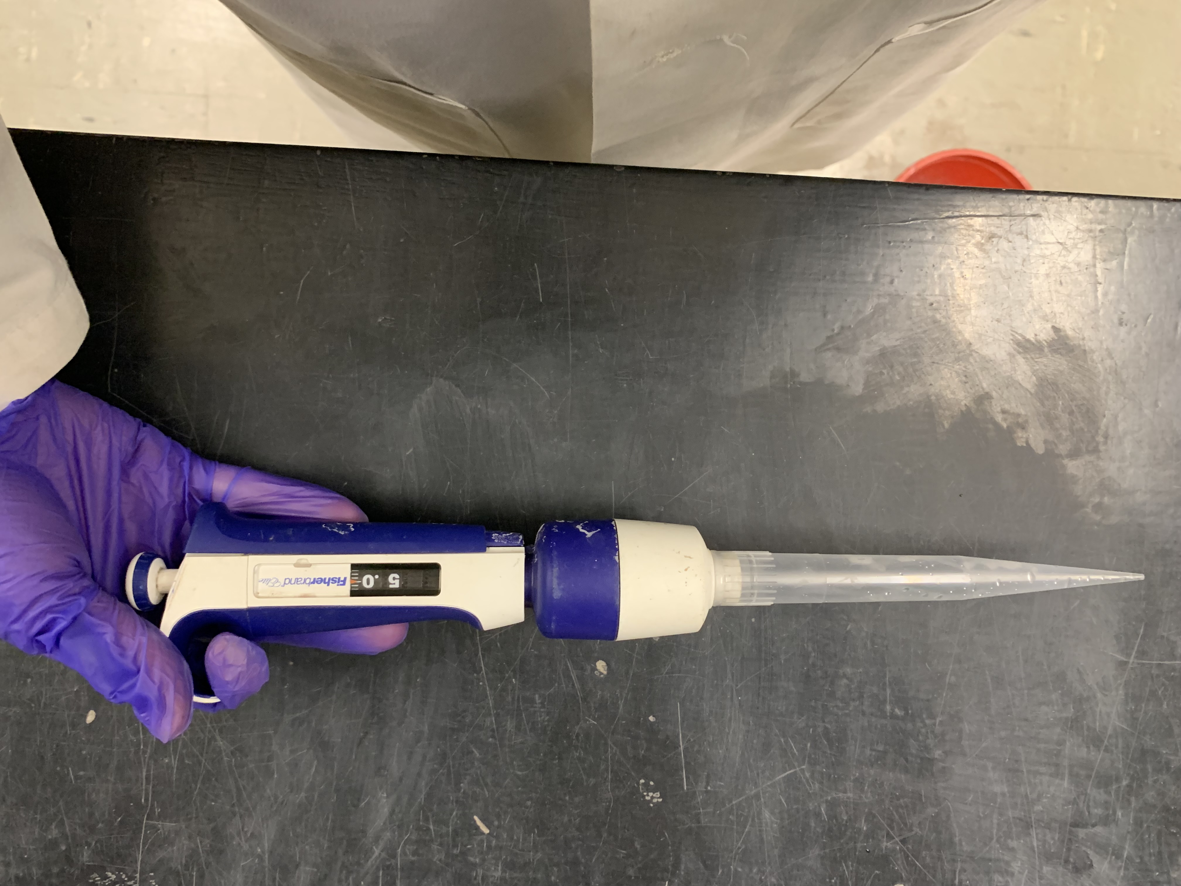 Adjustable-volume pipette